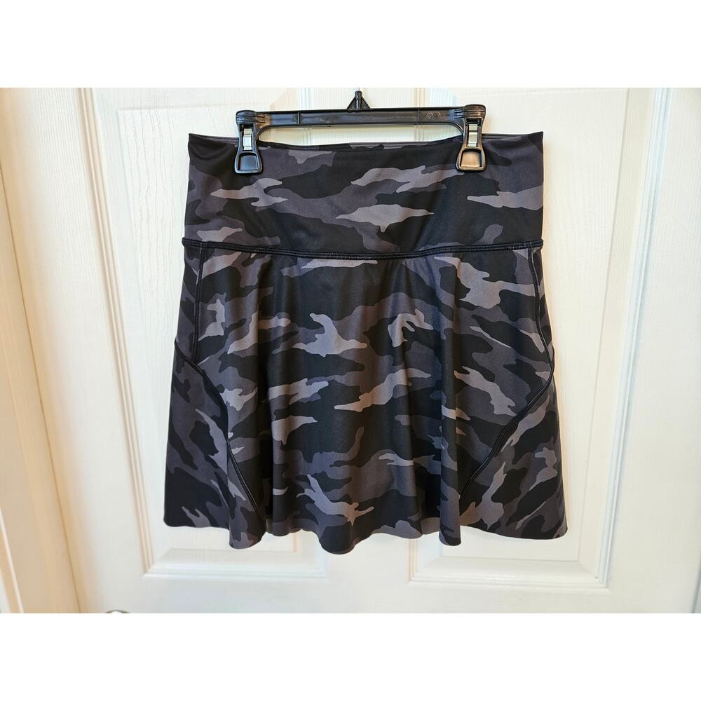 Athleta Ace Printed Tennis Skort Gray Black Camo Built In Shorts Small